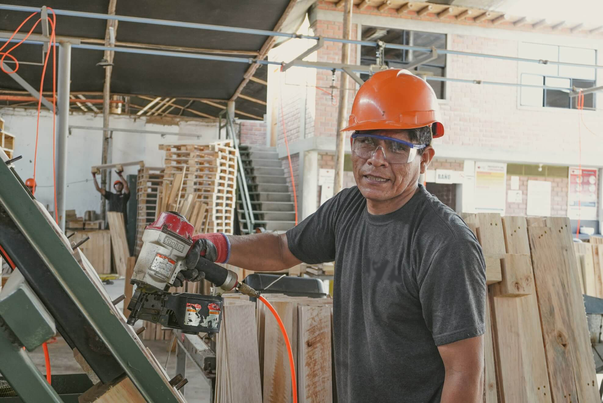 Trabajo con madera en VAC